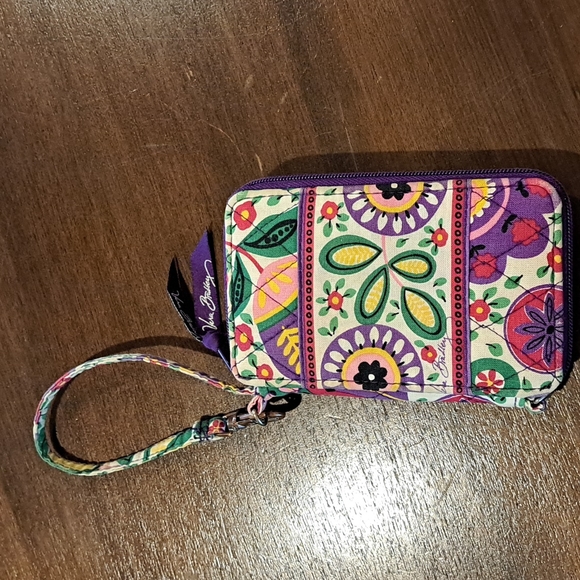 Vera Bradley Quilted Wristlet Wallet in Multiple colors 3x5" - Picture 4 of 10